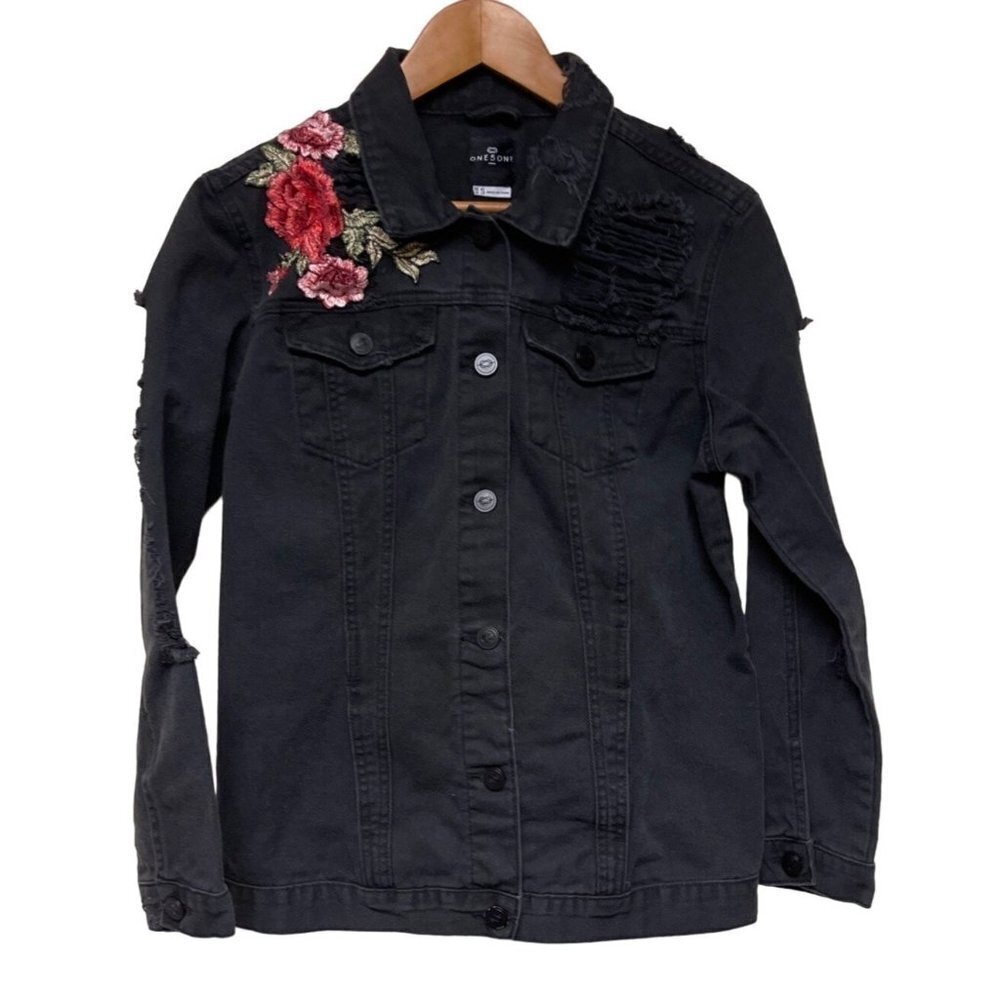 One5One Black Distressed Floral Embroidered Denim Jean Jacket Women's SIze Small
